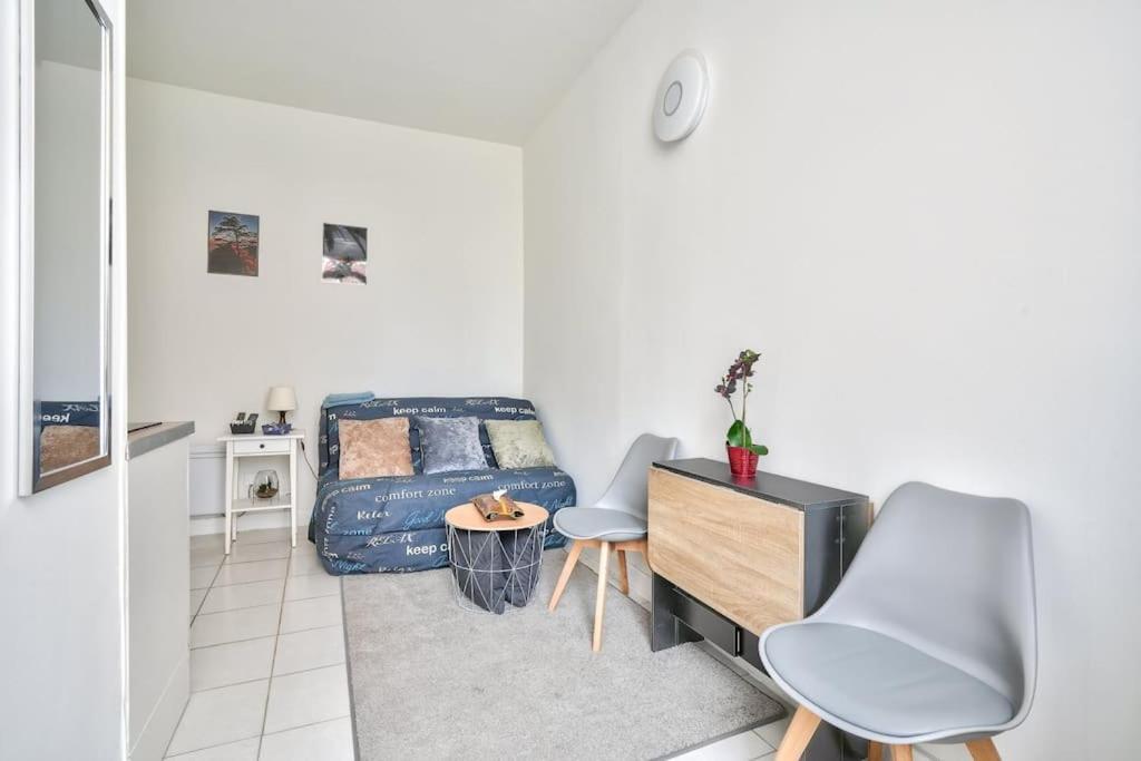 Magnificent Studio Near Paris Клиши Экстерьер фото