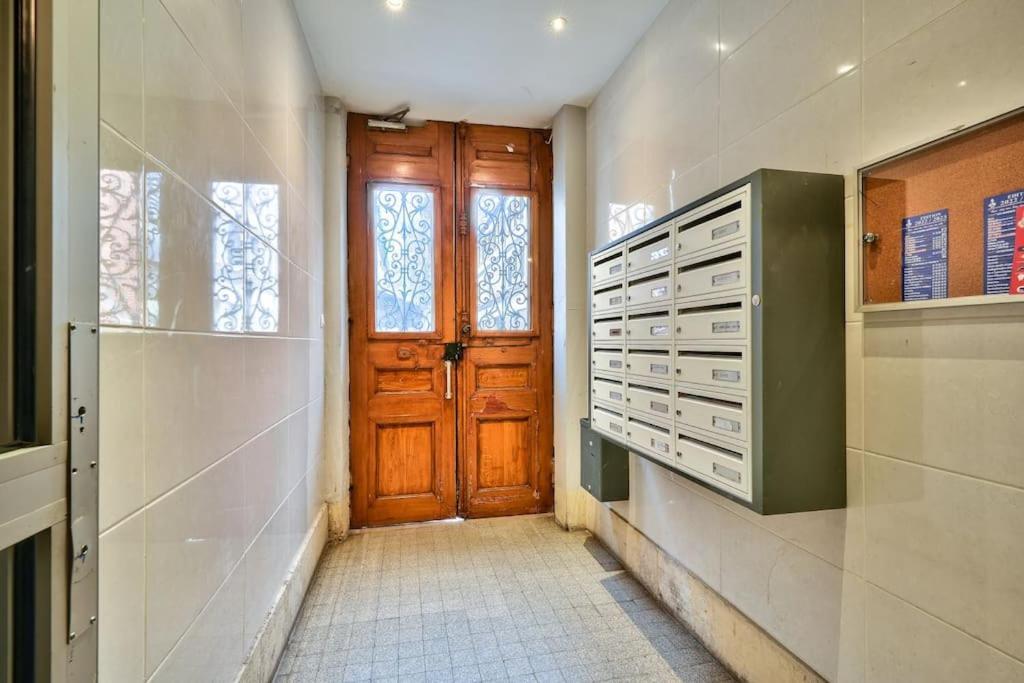 Magnificent Studio Near Paris Клиши Экстерьер фото